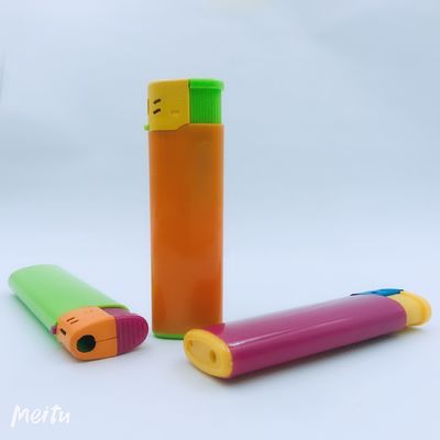 POM-Material Gaszigarette Einwegzüchter aus Kunststoff mit großem Druckraum