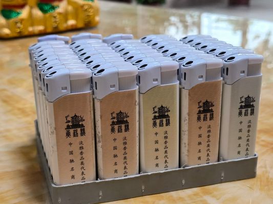Wettbewerbsfähiger Dongyi-Special-Aufkleber mit gelbem Kran-Turm