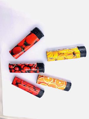 82*24,2*12,3mm Nachfüllbare Kunststoff-Zinklegierung Einweg-elektronischer Butan-Gasleuchter