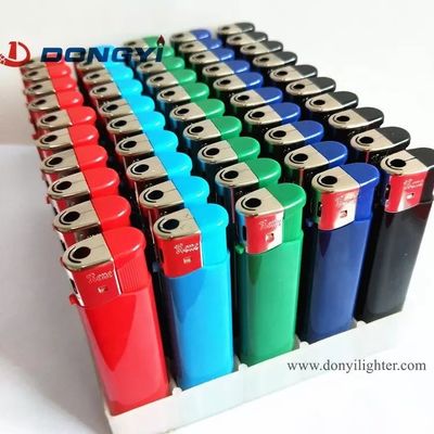 Personalisierte 80*23.7*11.18mm Elektronische Gasleuchter mit Flint und wiederauffüllbarem Gas