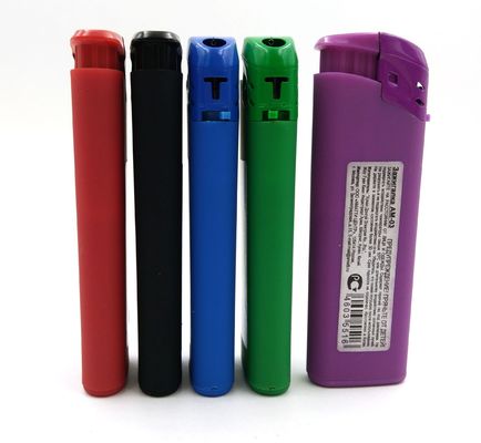 Customisierte, klassische, modische, wieder aufladbare und einmalige Butan-Gas-Zünder zum Geschenk