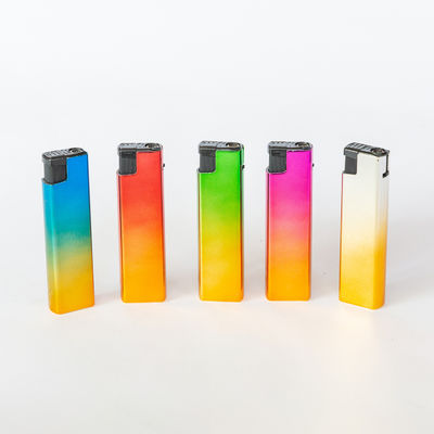 Benutzerdefiniertes Logo Gaszünder Winddichtes, wieder aufladbares Raucherzünder aus Kunststoff 80.4*22*11.3mm